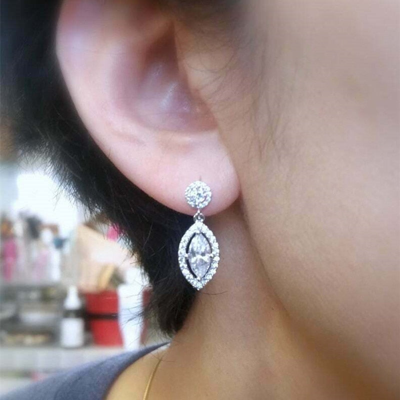 Brincos de liga de cobre com microzircônias!!!