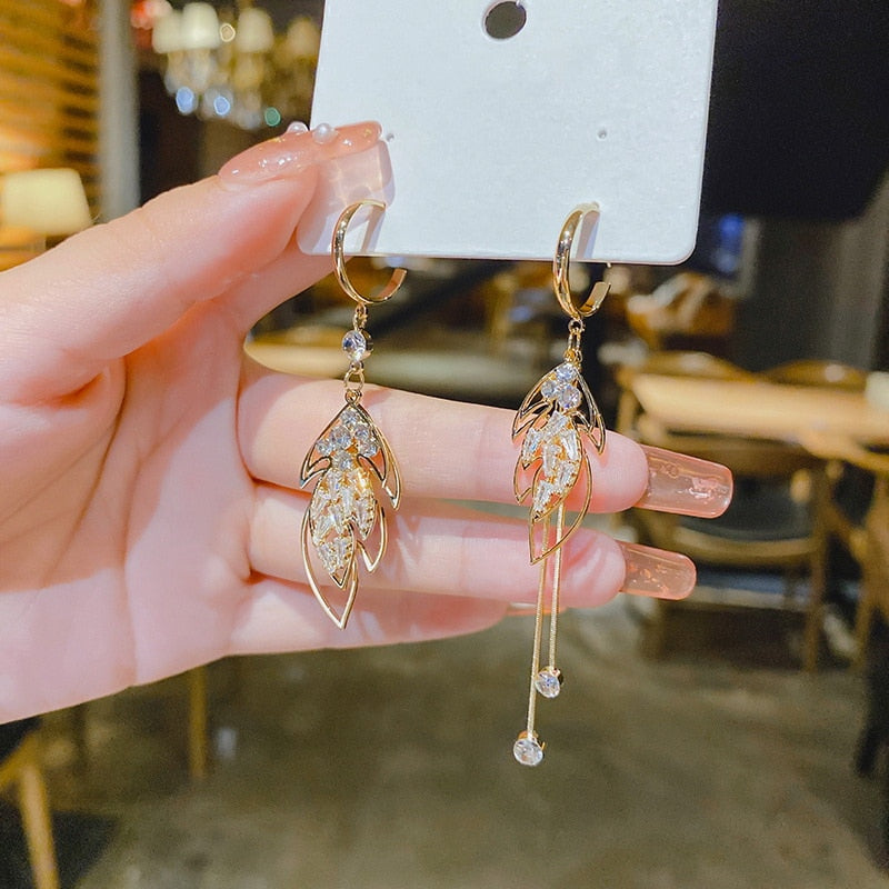 Brincos folheados a ouro! com pedra da lua!