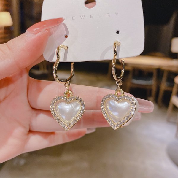 Brincos folheados a ouro! com pedra da lua!