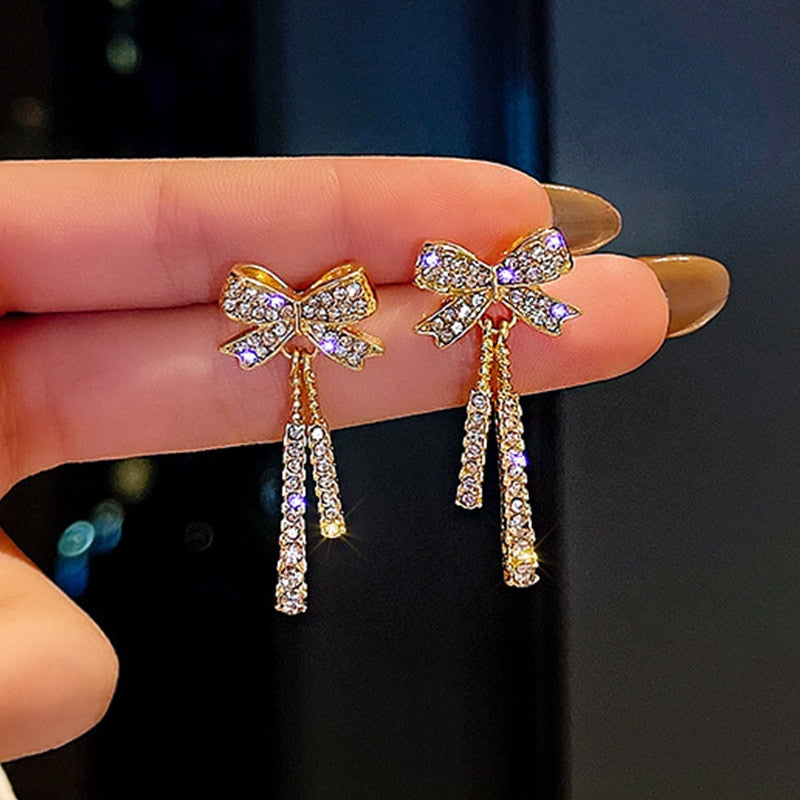 Brincos folheados a ouro com zircônia! Modelos variados!!!