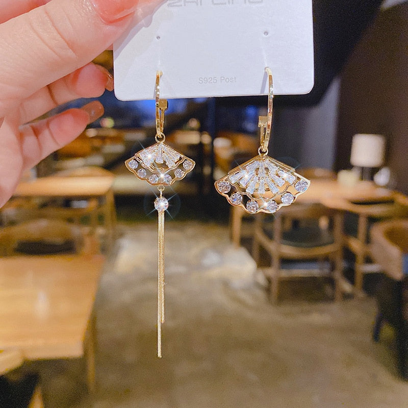 Brincos folheados a ouro! com pedra da lua!