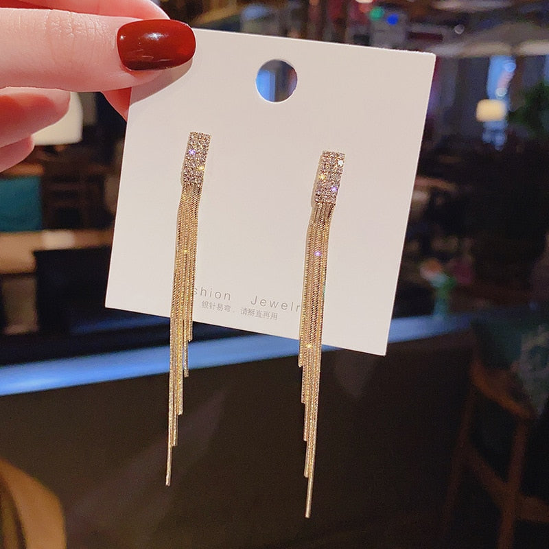 Brincos folheados a ouro com zircônia! Modelos variados!!!